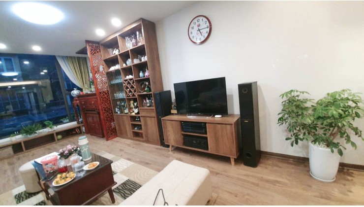 Bán nhà TT Tây Kết, Hai Bà Trưng 84m2, 3PN, ô tô đỗ chân cầu thang, 3.55tỷ, LH 0366051369.